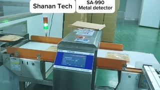 เครื่องตรวจจับโลหะแบบอุโมงค์อุตสาหกรรมสำหรับเหล็กสเตนเลสและเครื่องมือ