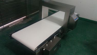 เครื่องตรวจจับโลหะสำหรับสายพานลำเลียงเครื่องตรวจจับโลหะเพื่อความปลอดภัยของอาหารรับประกันสินค้า 1 ปี
