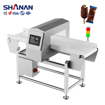 เครื่องตรวจจับโลหะอาหาร 50-60Hz อุปกรณ์พร้อมกับโครงสร้างครบถ้วน ใช้สแตนเลส 304 รับประกันการตรวจจับโลหะในสภาพแวดล้อมการผลิตอาหาร